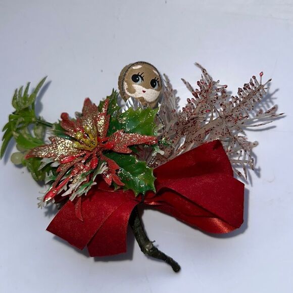 Vintage mid century Christmas corsage with a painted face & poinsettia - Picture 1 of 6